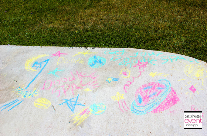 doodle-party-activity-sidewalk-chalk