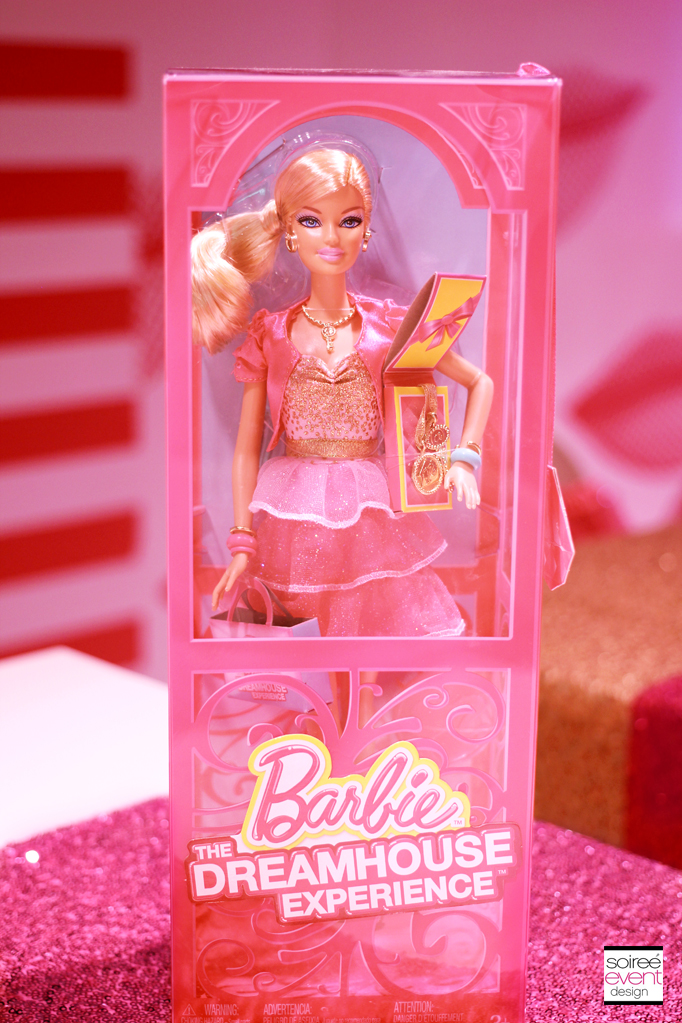 Barbie-Dreamhouse-Barbie-Doll