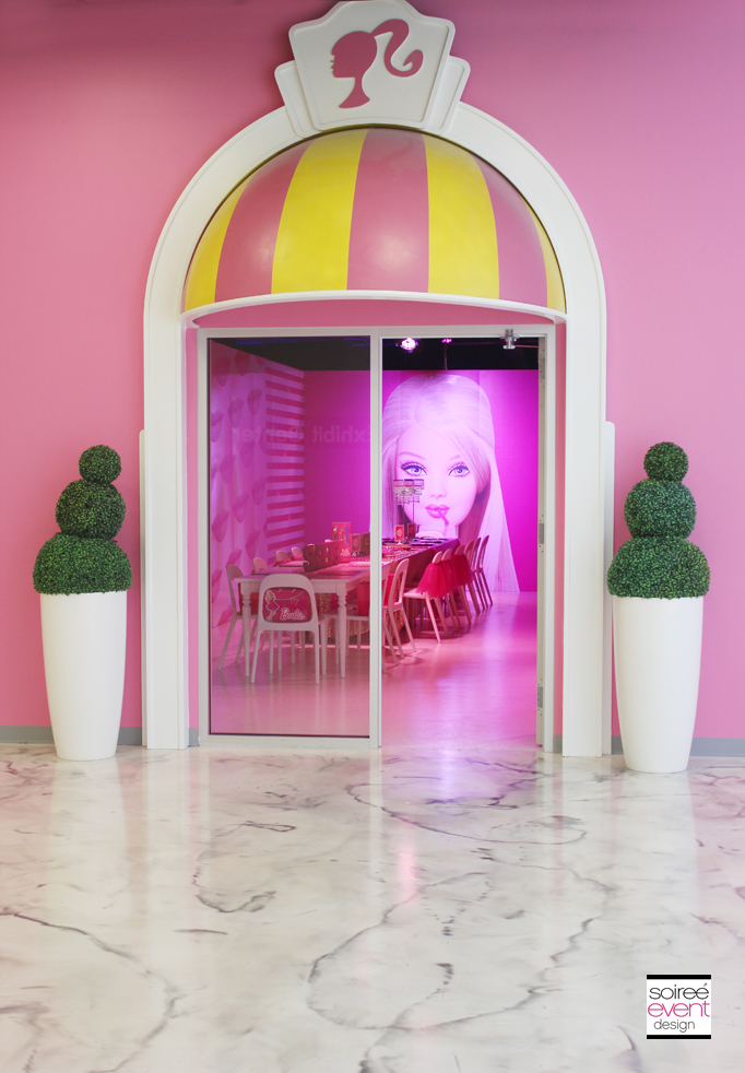 Barbie-dreamhouse-party-room-entrance