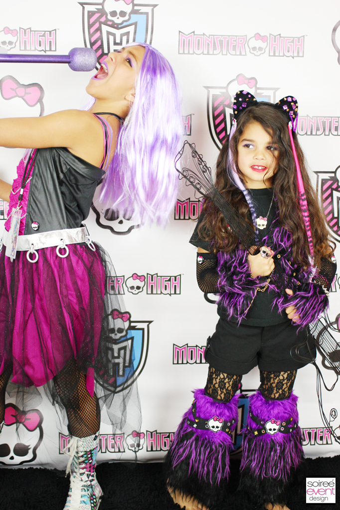 Monster High step and repeat