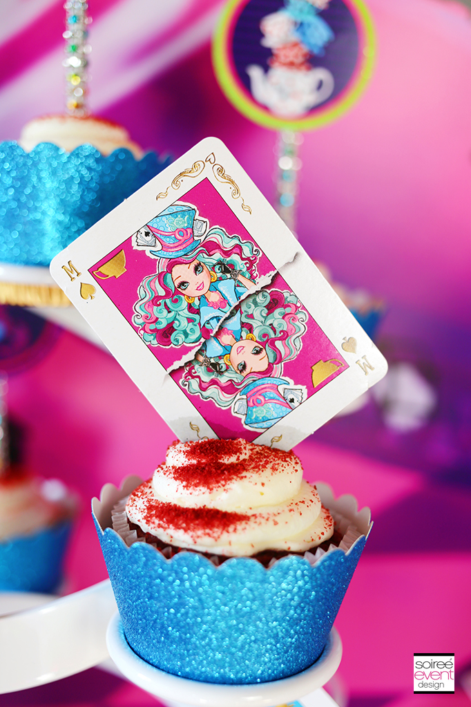 Way Too Wonderland Cupcakes