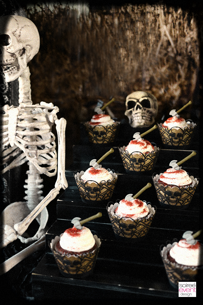 Haunted Farmhouse party cupcakes