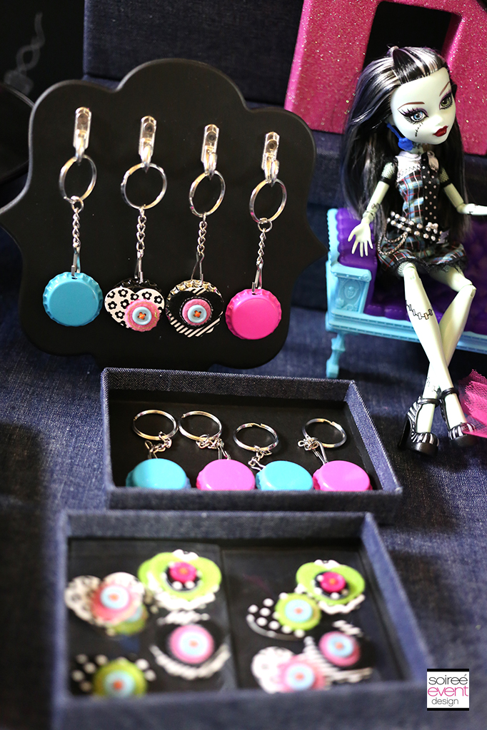 Monster High Party Activity - Make a Keychain