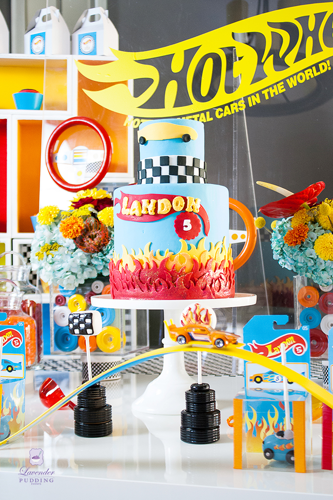 Hot Wheels Party Cake