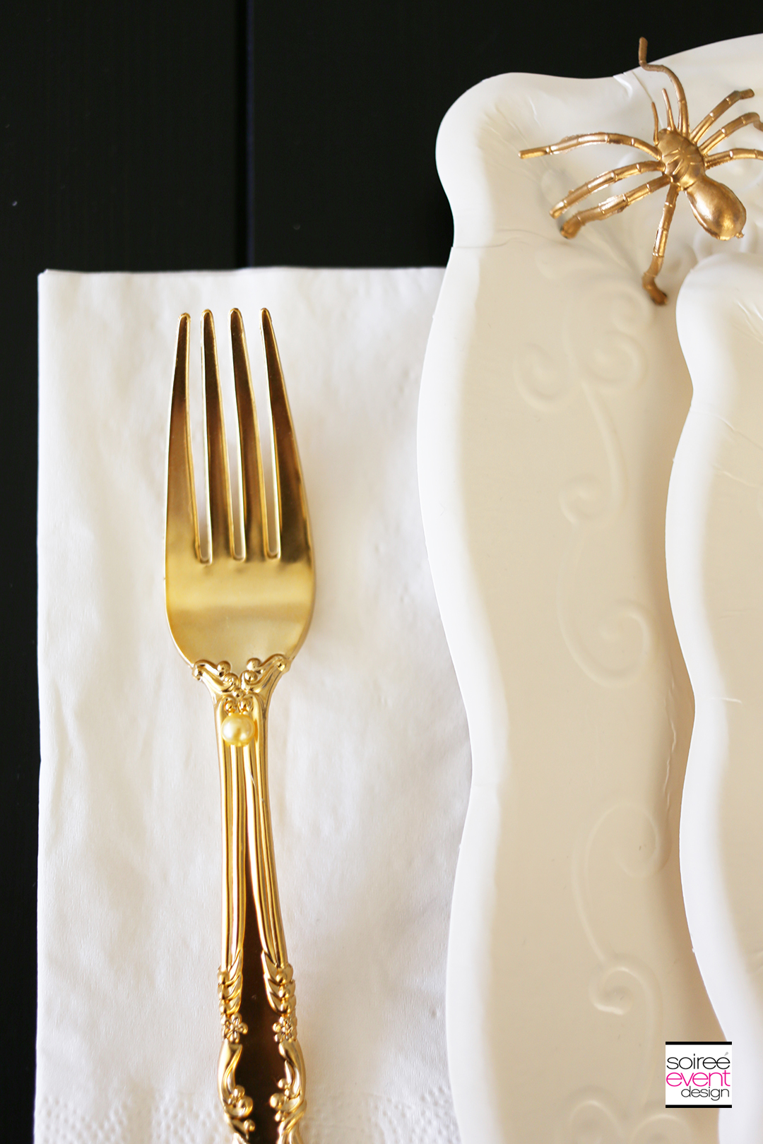 gold-cutlery