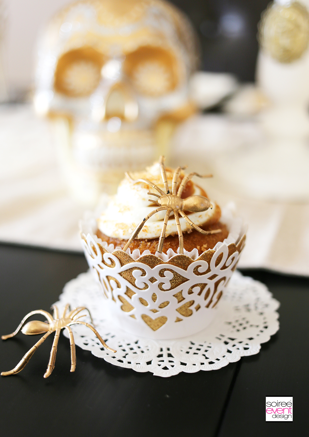 halloween-gold-cupcakes