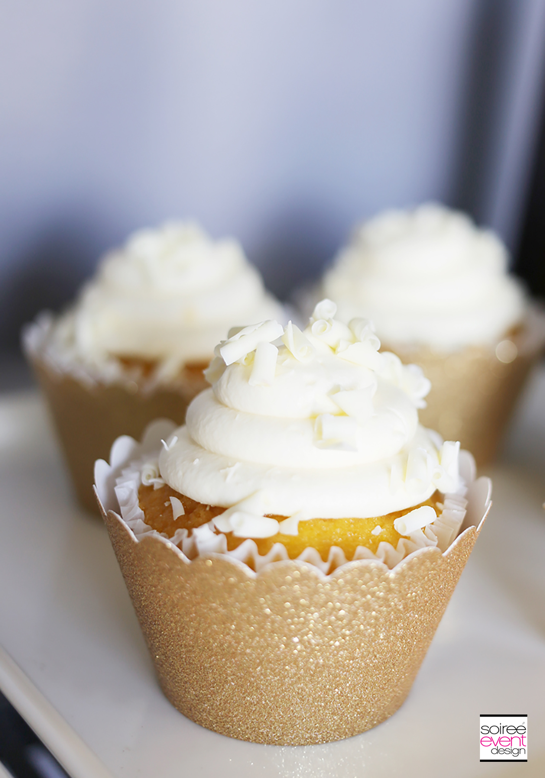 vanilla-cupcakes