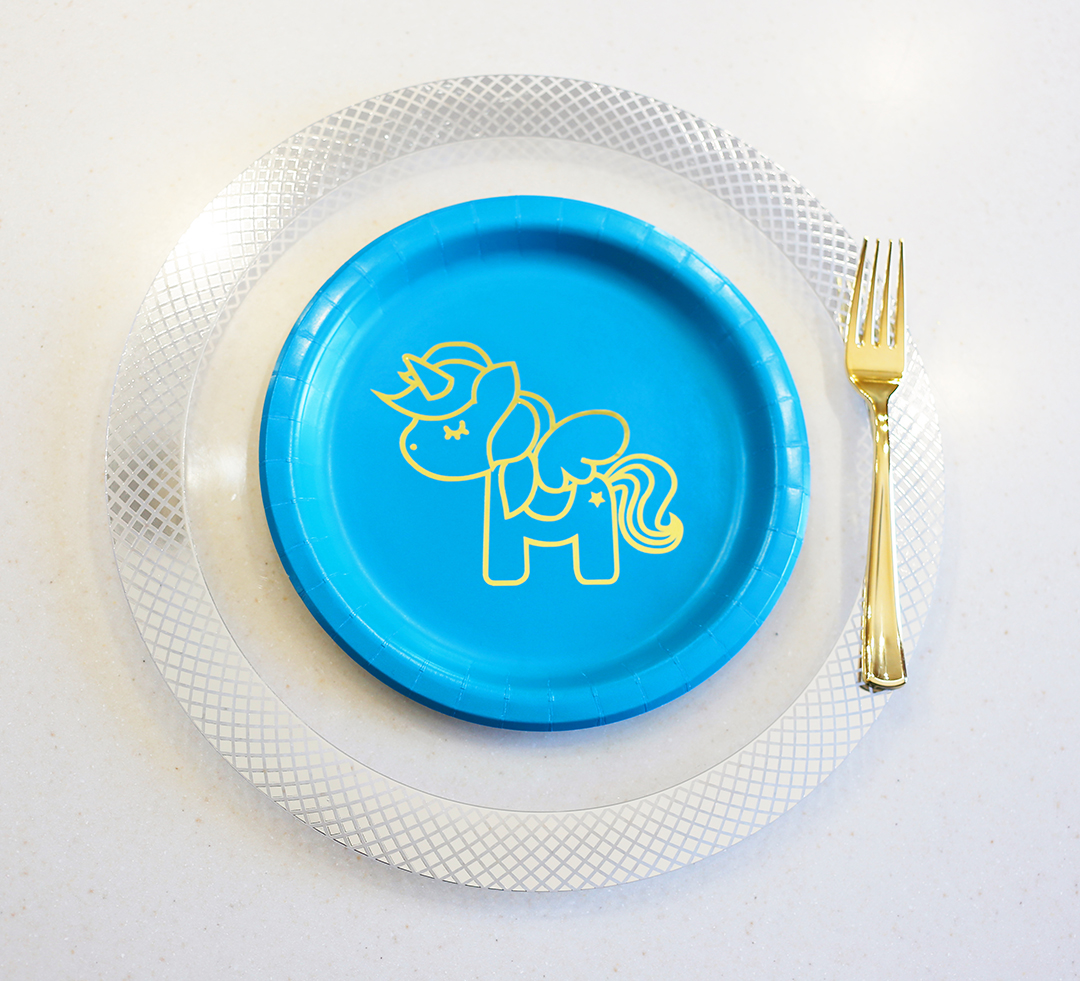 Make Custom Unicorn Party Plates with Cricut