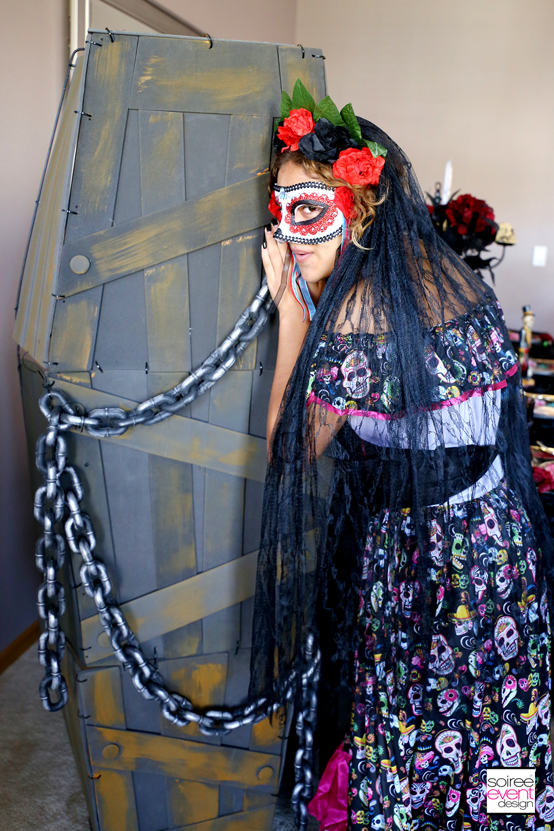 Day of the Dead Party Ideas - full size coffin