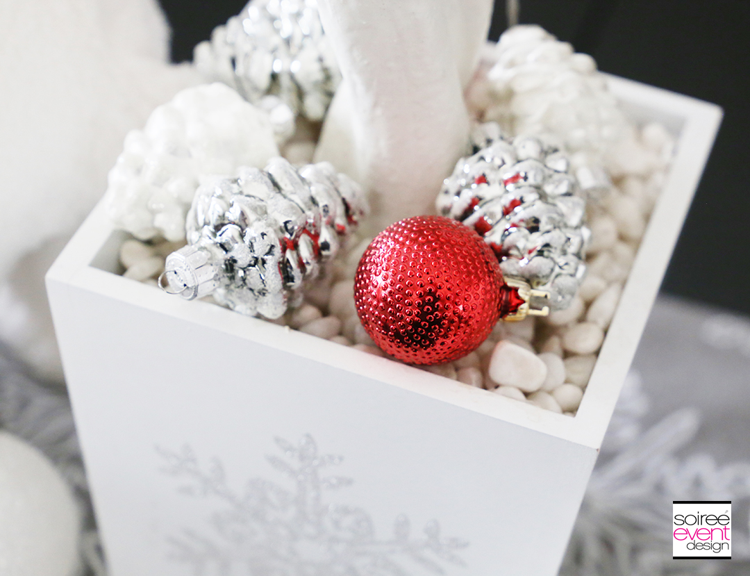Personalized Christmas Tablescape decorations