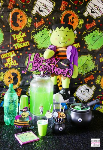 Halloween party drinks, Halloween Party Drink Table