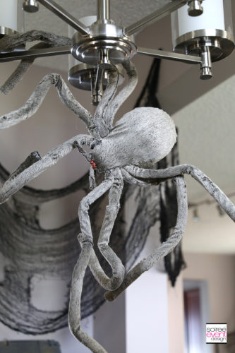 Halloween Entry Decorating Ideas - Spiders