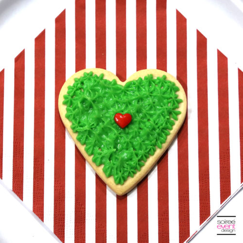 Grinch Dessert Ideas - Grinch Heart Cookies - Step 3